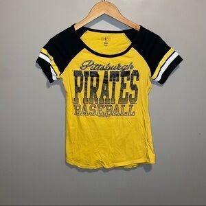 Campus lifestyle Pittsburgh pirates Tshirt
